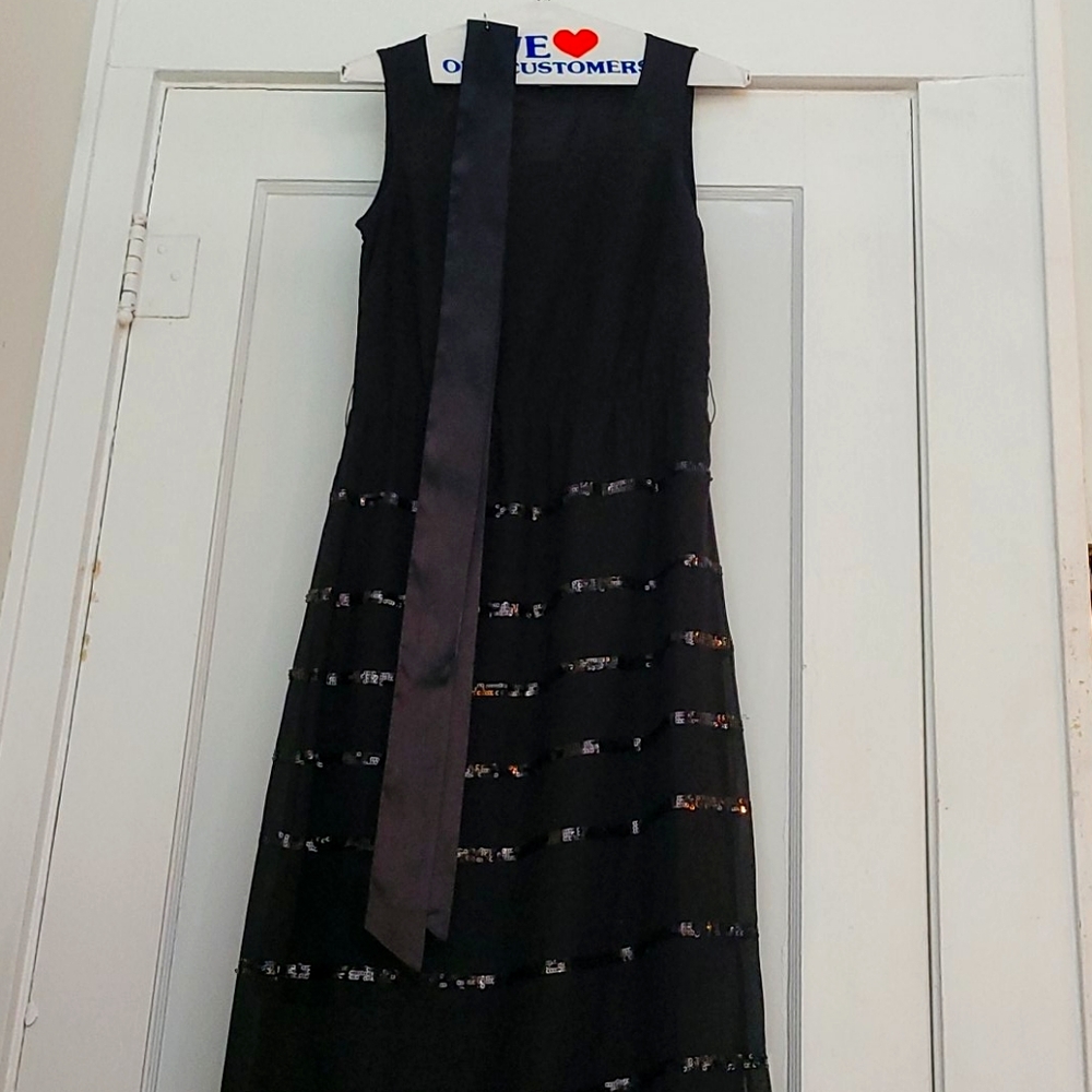 Black women's dress